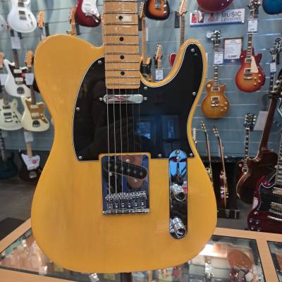 Fender Player II Telecaster, Maple Fingerboard - Butterscotch